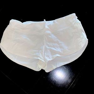 Lululemon speed up shorts 2.5”